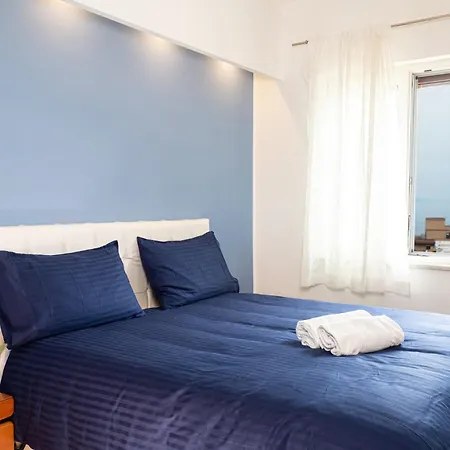 Seaview Apartment *
